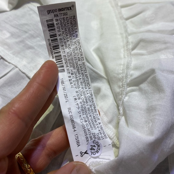 Zarah white Top - Picture 7 of 7